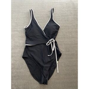 Summersalt Wrap One Piece Swim Suit Women 8 Black Minimalist Classic Contrast